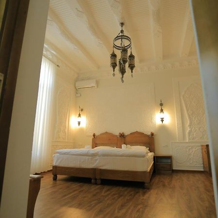 בוקורו Guesthouse Muqaddam מראה חיצוני תמונה