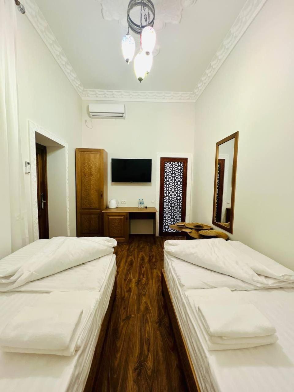 בוקורו Guesthouse Muqaddam מראה חיצוני תמונה