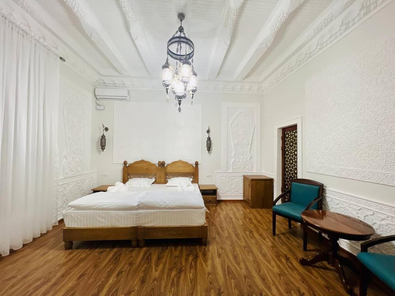 בוקורו Guesthouse Muqaddam מראה חיצוני תמונה