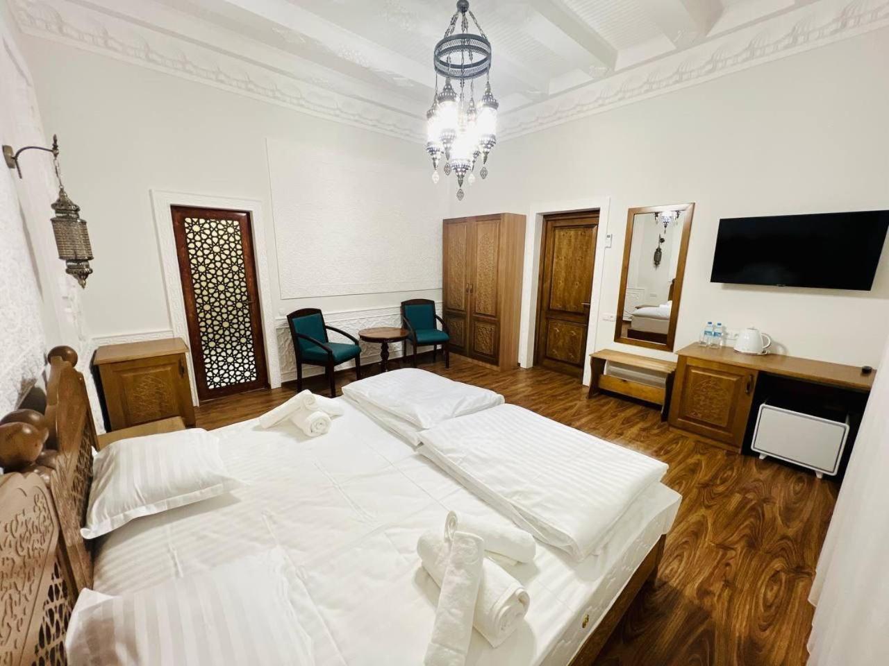 בוקורו Guesthouse Muqaddam מראה חיצוני תמונה